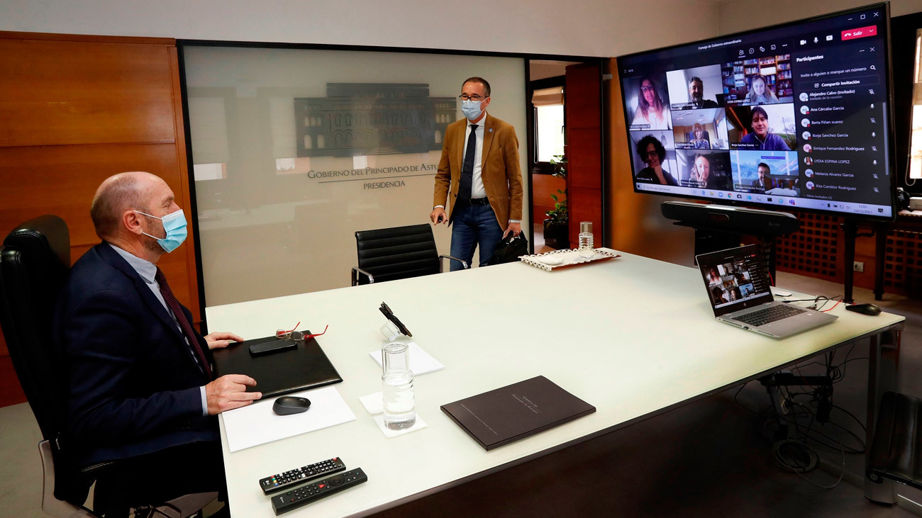 Reunión telemática del Principado de Asturias para decidir el cierre del ocio nocturno por el covid