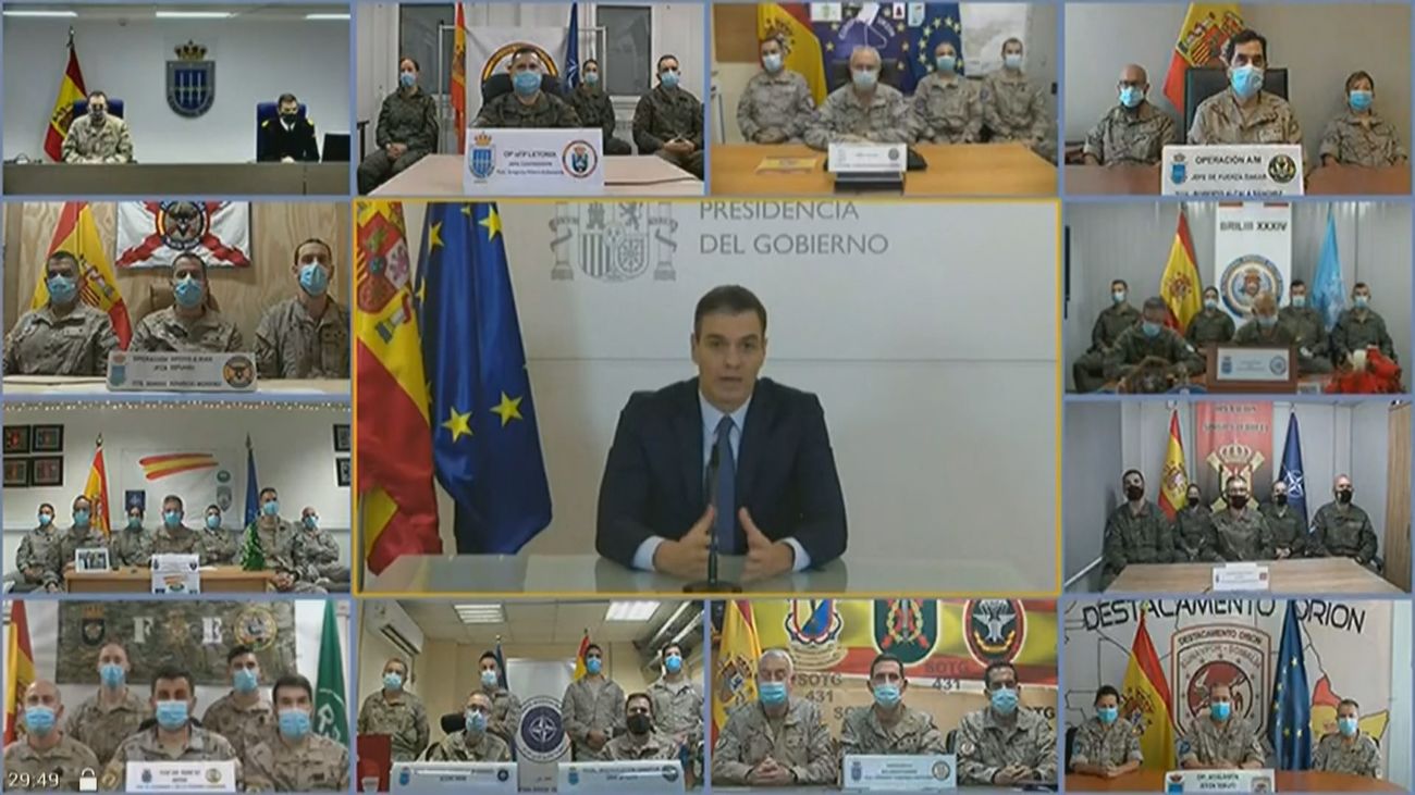 Pedro Sánchez agradece a los 9.221 militares en el extranjero su entrega y abnegación
