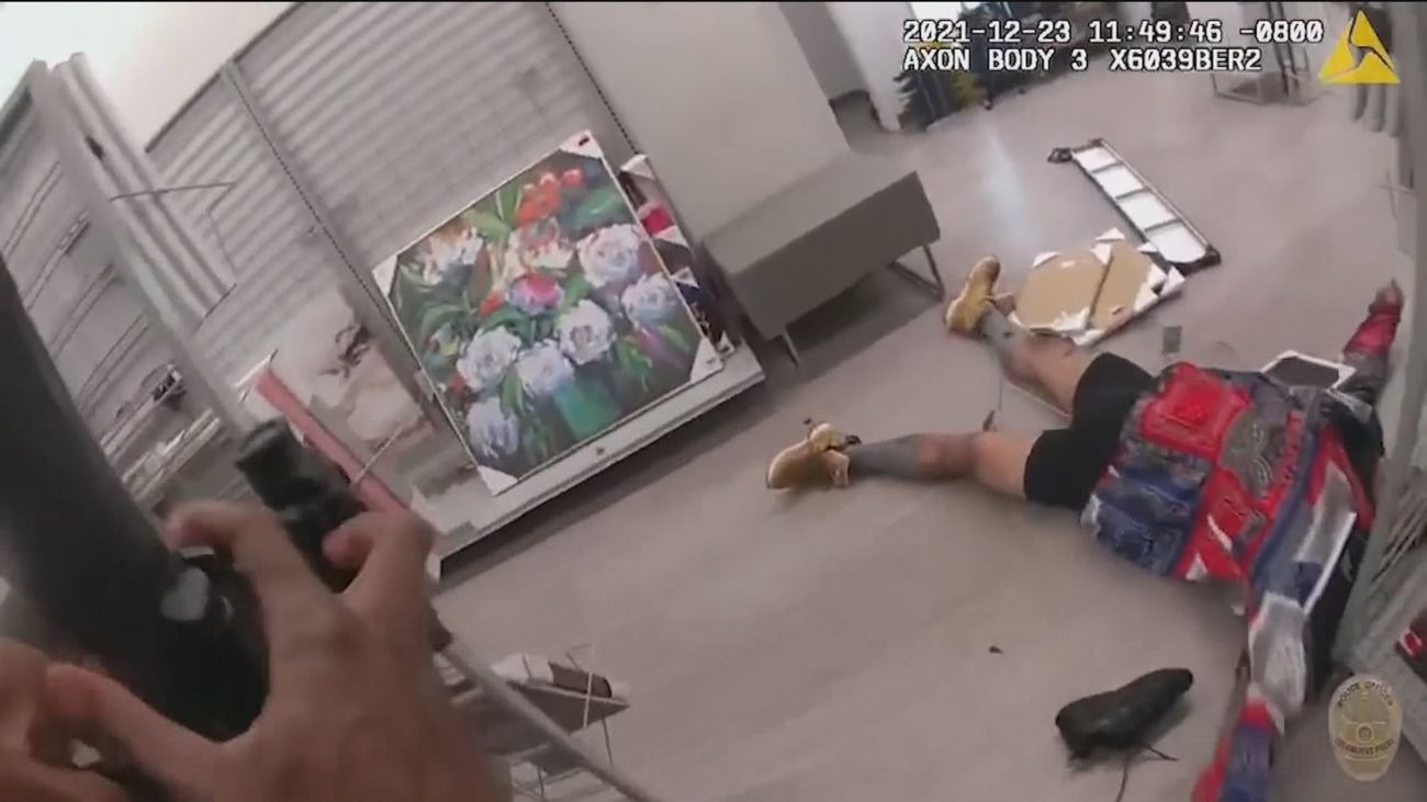 Un tiroteo policial acaba con la vida de una niña de 14 años en Los Angeles