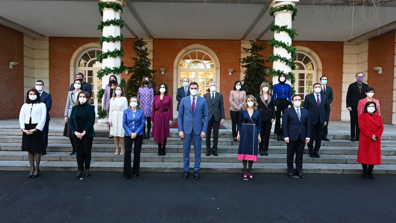 Foto de familia  del Gobierno en el Palacio de  Moncloa, actualizada con la entrada de Joan Subirats
