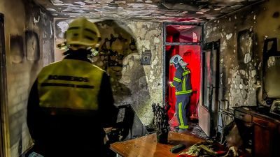 Una anciana hospitalizada tras sufrir quemaduras en incendio en Majadahonda