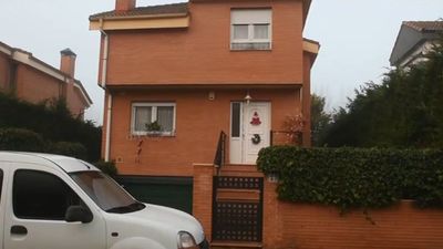 Mueren una mujer y dos menores por una posible intoxicación en Carbajal de la Legua (León)