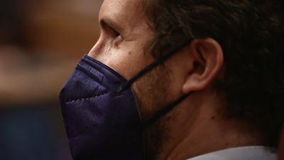 Pablo Casado da positivo en test antígeno y trabajará aislado esta semana