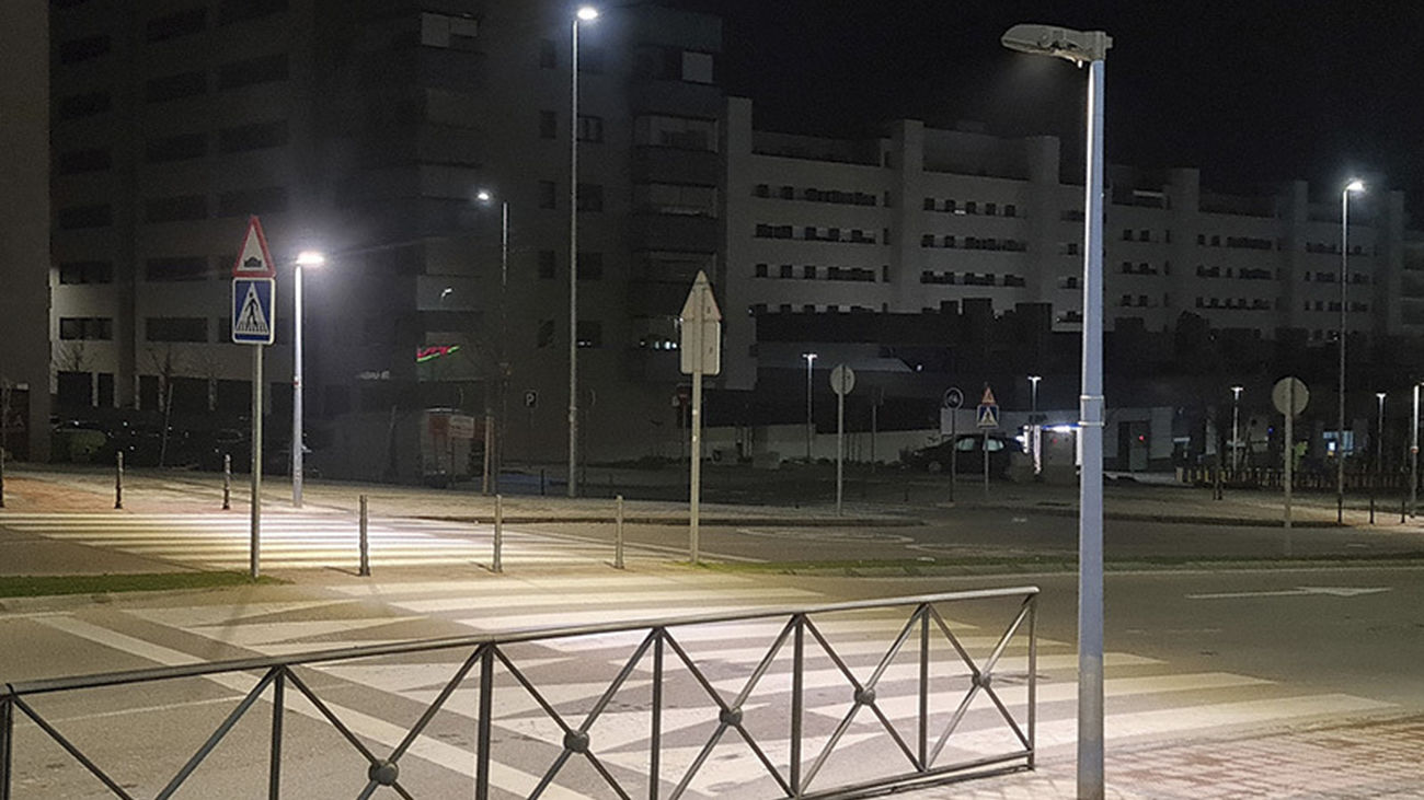 Paso de peatones en Rivas con iluminación adaptativa