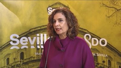 Montero reitera su rechazo a declarar verde la energía nuclear