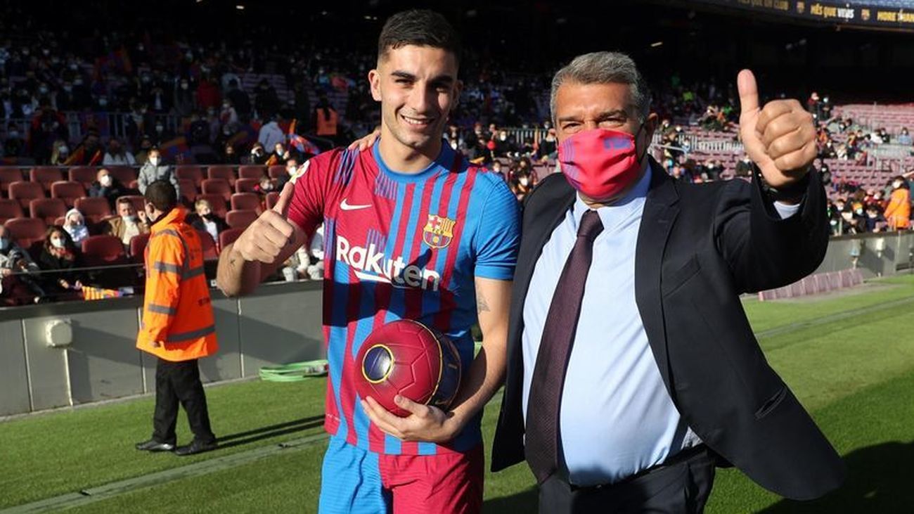 Laporta: "El Barça ha vuelto al mercado, el resurgimiento es una realidad"