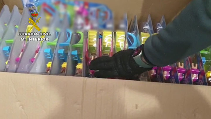 Incautación de juguetes falsificados en Pinto / GUARDIA CIVIL
