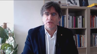 Vox, Cs y PPC echan en cara a Aragonès los "vínculos" de Puigdemont con Rusia