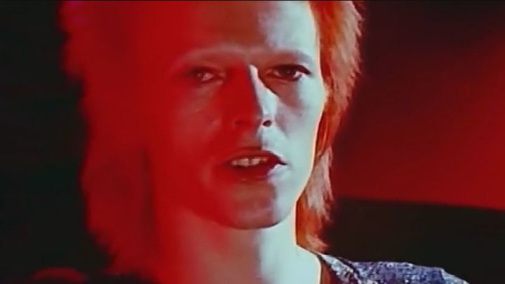 Los herederos de Bowie venden a Warner todas sus canciones por 220 millones
