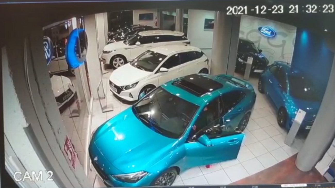 Recompensa de 200 euros por encontrar las llaves de un vehículo de alta gama robadas en Ronda de Toledo