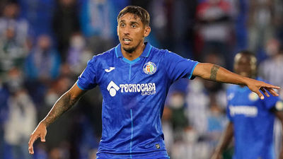 Damián Suárez amplía su contrato con el Getafe