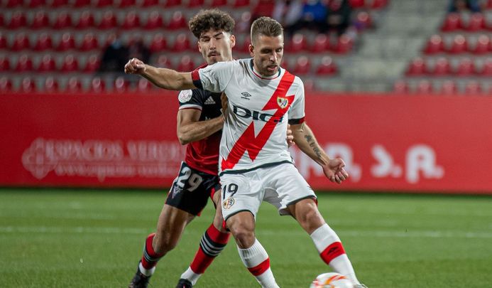 Kevin Rodrigues ante el Mirandés / EFE