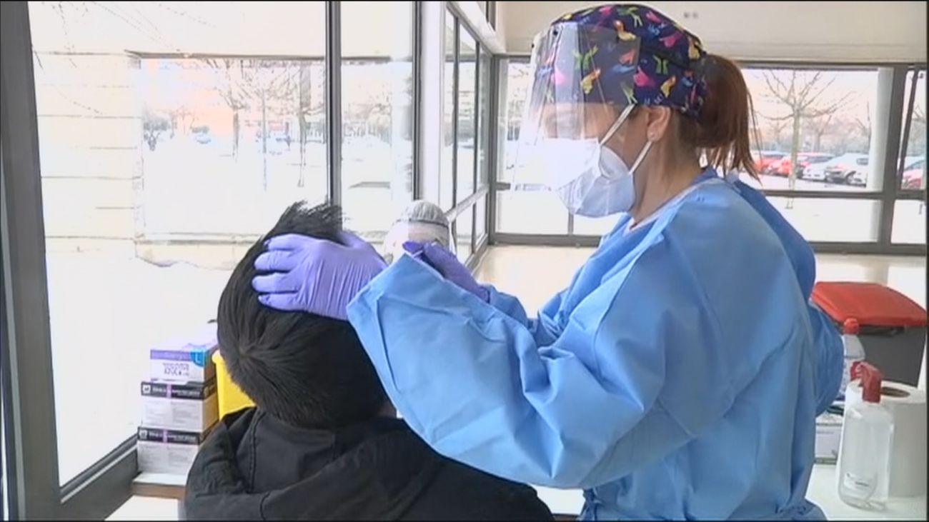 España registra el segundo pico de contagios en puertas de Reyes: 137.180 nuevos positivos