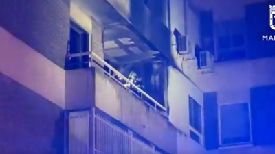 Un incendio en Avenida de Ferrol ocasiona dos heridos por intoxicación de humo