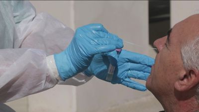 España registra 53.055 nuevos contagios y 393 fallecidos más por Covid 19