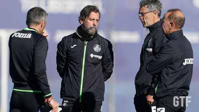 Quique: "Está bien generar ilusión y alegría, pero hay que ser humilde ante los elogios"