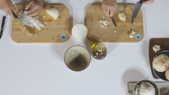 Receta de albóndigas en salsa de cebolla