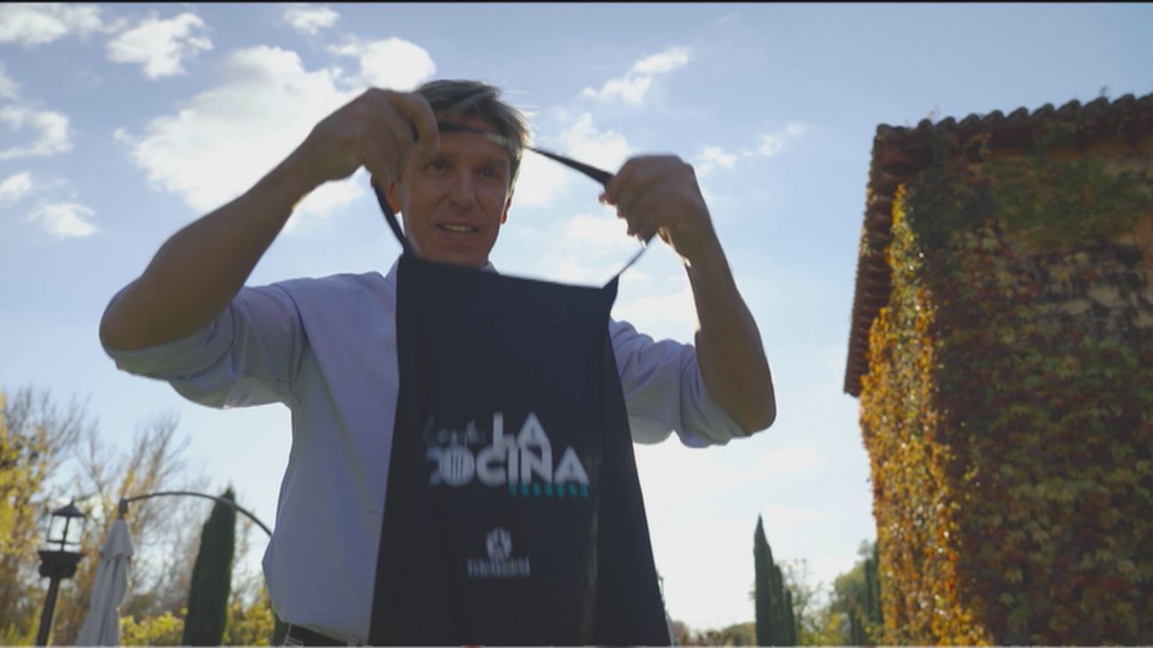 “La cocina es mi vida ahora mismo”, dice ‘El Cordobés’, presentador de ‘Hasta la cocina’ en Telemadrid