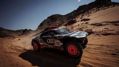 Sainz, sexto en coches; Barreda se vuelve a caer y podría abandonar