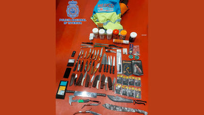 Detienen a un hombre por agredir a su expareja tras trepar por un edificio en Usera