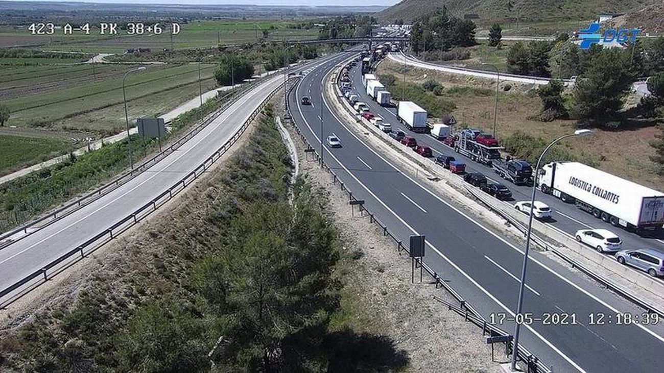 Imagen de la a-4 cortada por un accidente en el mes de mayo a la altura de Aranjuez