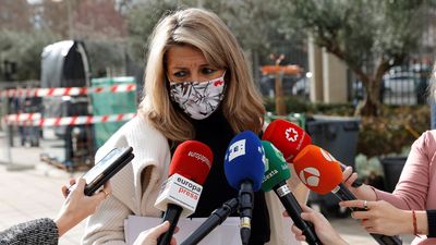 Yolanda Díaz ve "surrealista" que Garzón dimitiera y recuerda que ha apoyado a ministros del PSOE atacados