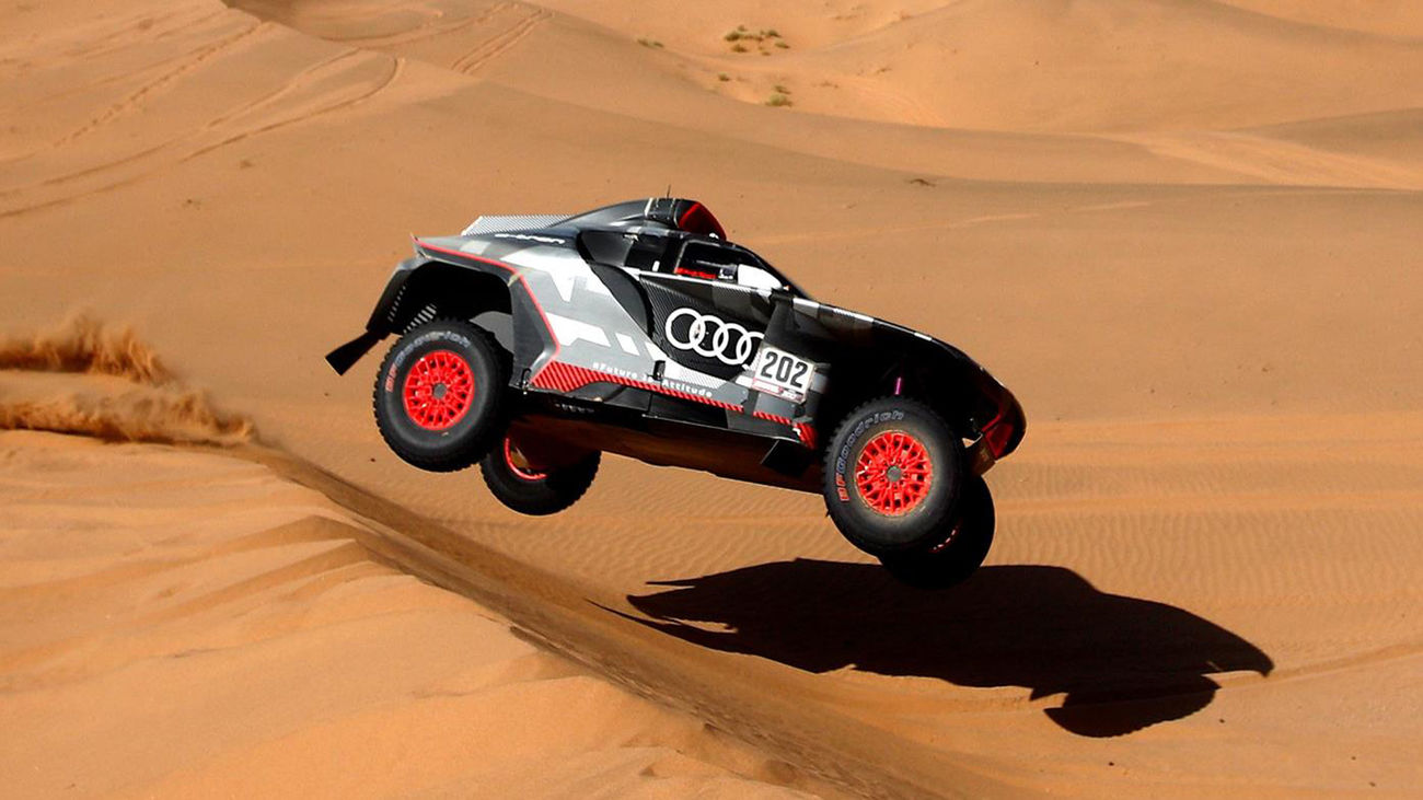 Carlos Sainz gana la etapa reina del Dakar