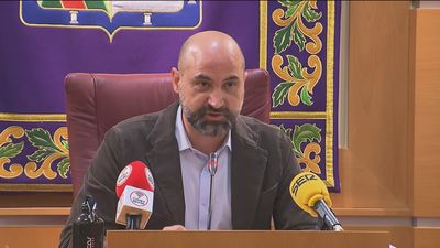 El alcalde de Colmenar y dos exregidores, absueltos de un delito continuado de prevaricación