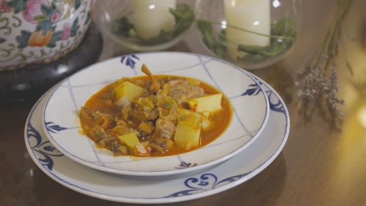 Receta de patatas con costillas y níscalos