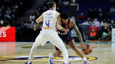 89-74. El Real Madrid, sin oposición ante el Baskonia