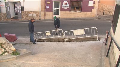 Roban sesenta rejas de alcantarillas en Valdelaguna