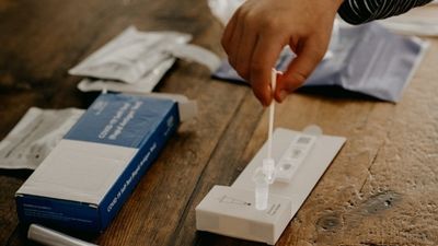 Covid Madrid: la variante hermana de ómicron supone un 30% de los casos