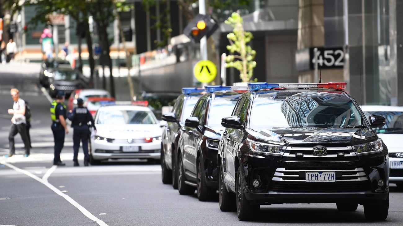 Australia detiene a Djokovic a la espera de la decisión sobre su deportación