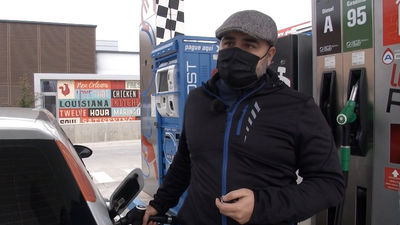 En qué se diferencia una gasolinera low cost y una normal