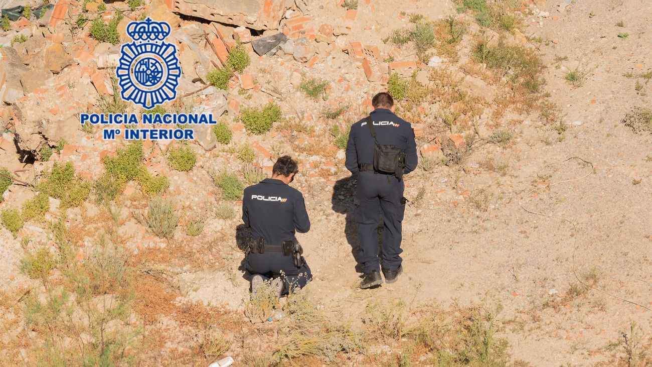 Especialistas Tedax de la Policía Nacional intervienen por un artefacto explosivo