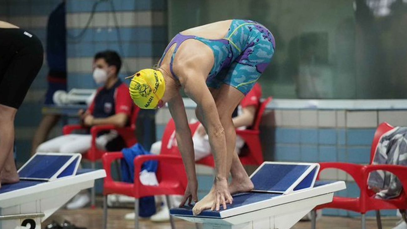 La veterana madrileña Carmen Navarro, récord de Europa en el 200 libre