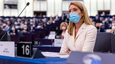 La maltesa Roberta Metsola, elegida presidenta del Parlamento Europeo por mayoría absoluta
