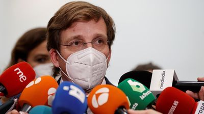 Almeida ve “deplorable” la actitud de Djokovic, que podrá jugar en Madrid "si el Gobierno lo autoriza"