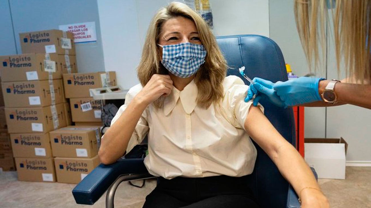 Yolanda Díaz da positivo por covid-19 tras ponerse la tercera dosis de la vacuna