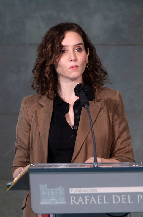 Madrid se protege para que Pedro Sánchez no le suba los impuestos a los madrileños