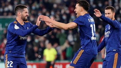 1-2. El Real Madrid pasa a cuartos de la Copa in extremis