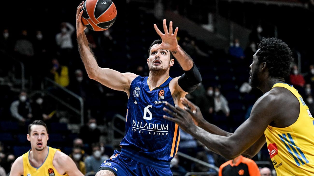 Alberto Abalde en el encuentros de Euroliga entre el Real Madrid y el Alba Berlin