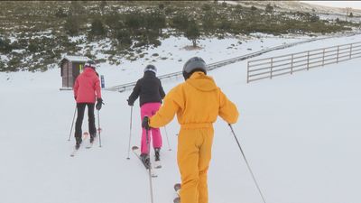 Abre Valdesquí con poco más de un kilómetro esquiable