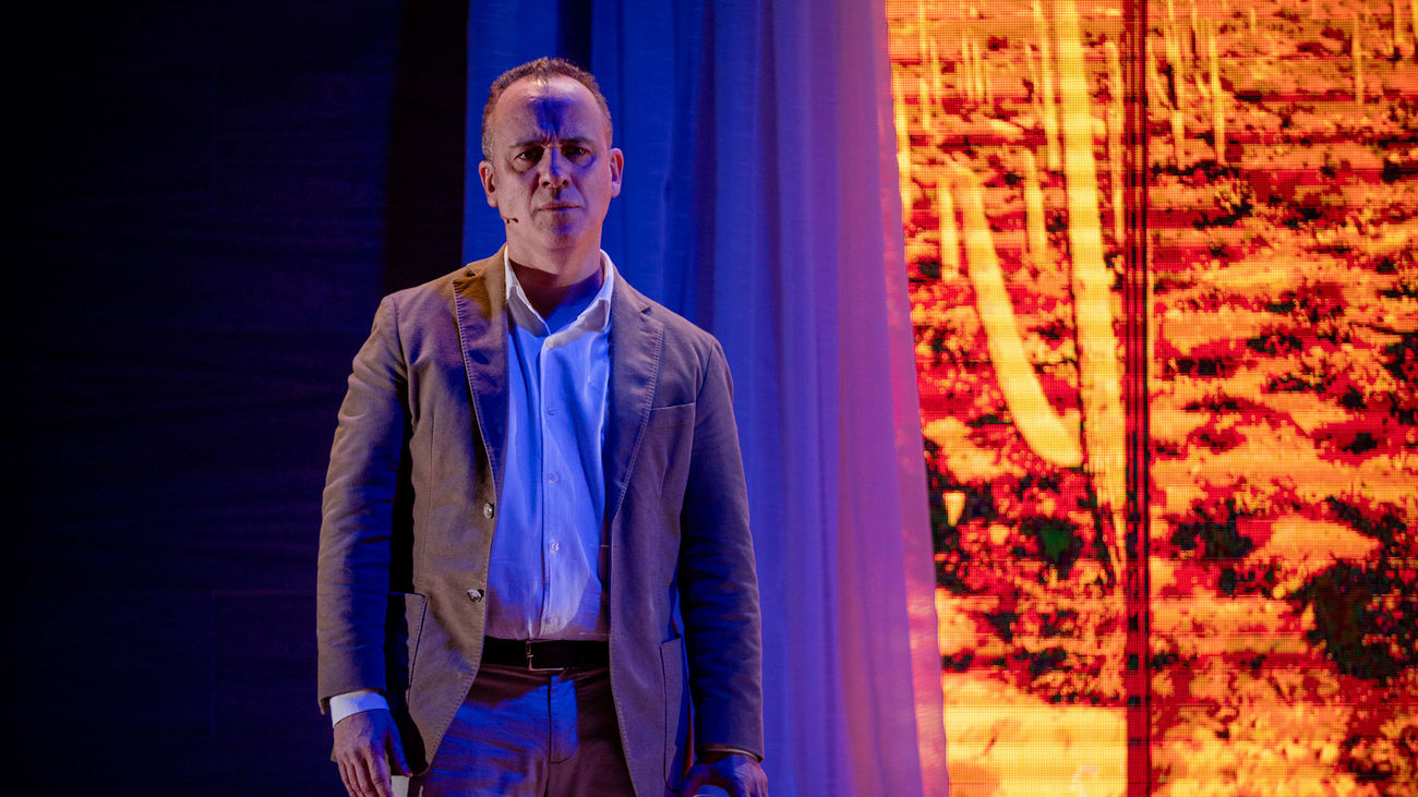 Javier Gutiérrez protagoniza 'Principiantes' en los Teatros del Canal