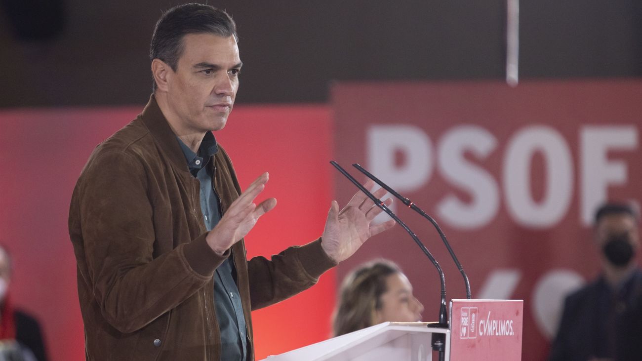 Sánchez anuncia que actualizará las pensiones para 2022 este martes en el Consejo de Ministros