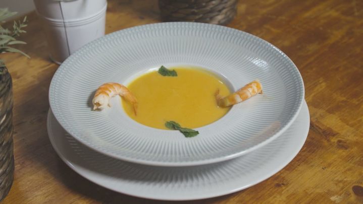 Receta de crema de calabaza y sinfonía de frutos rojos