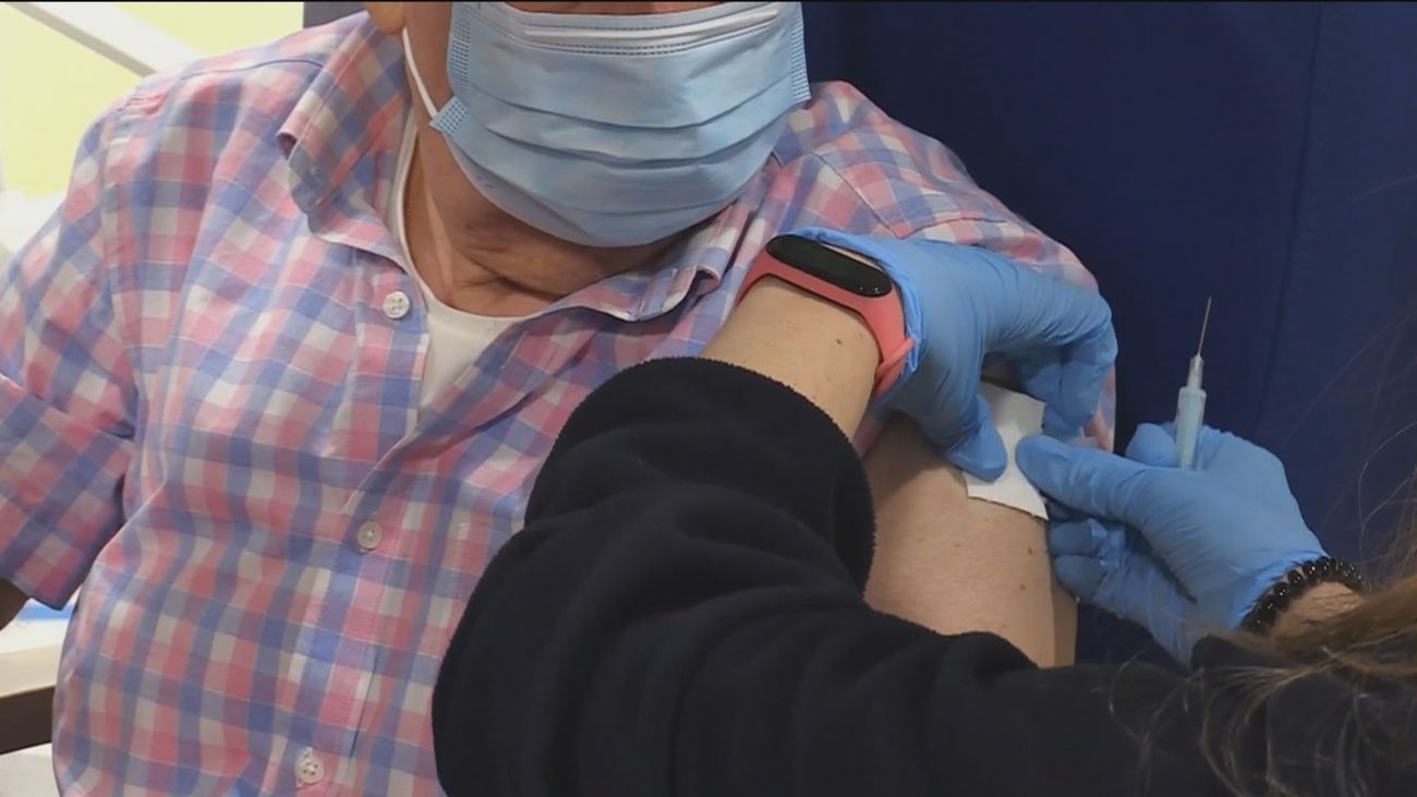 La sexta ola afloja en la mayoría de regiones en nuevos casos notificados pero no en hospitalizaciones