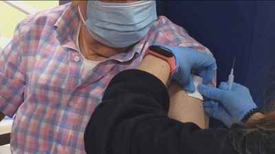 La sexta ola afloja en la mayoría de regiones en nuevos casos notificados pero no en hospitalizaciones