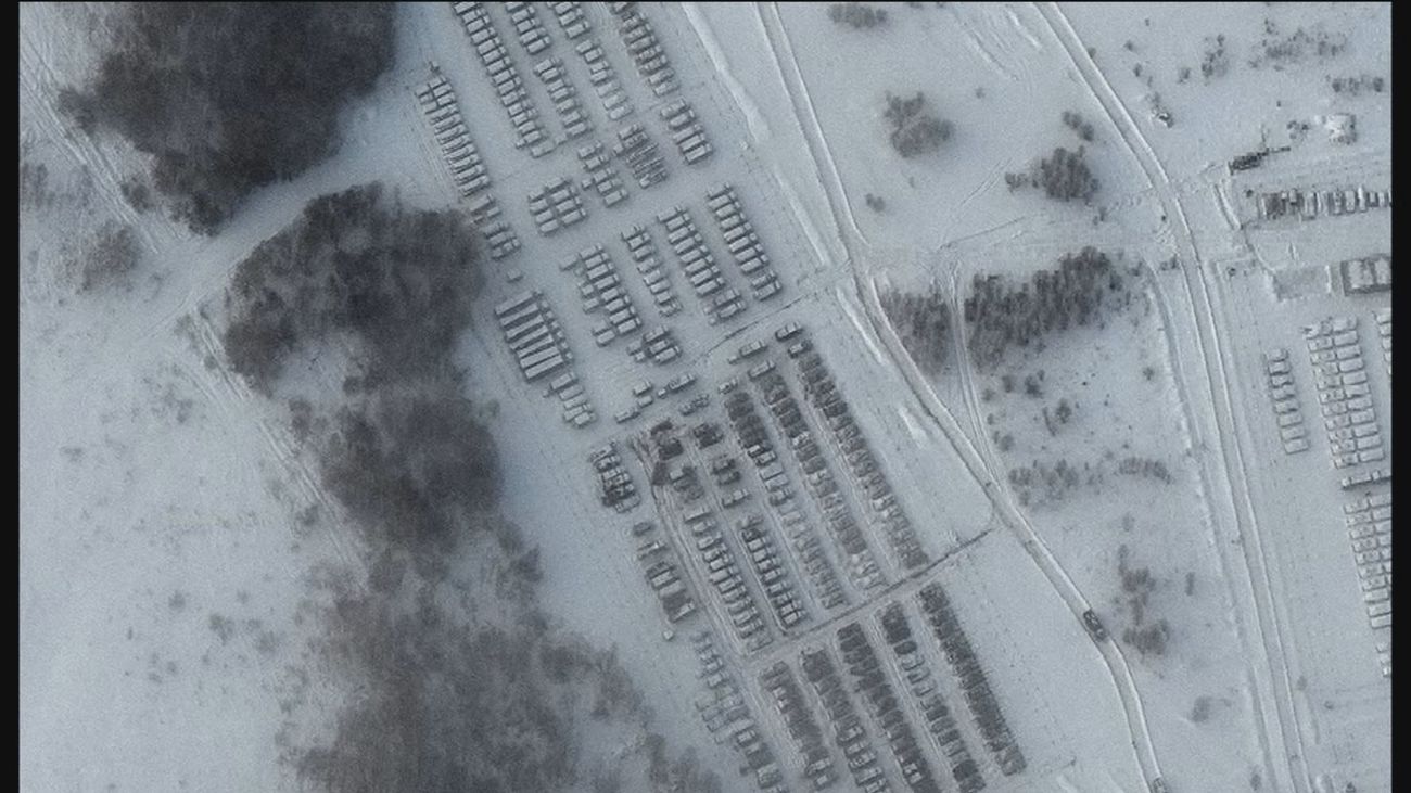 La Unión Europea abordará sanciones contra Rusia si invade Ucrania