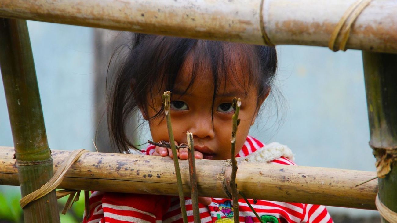 Una menor en adopción internacional